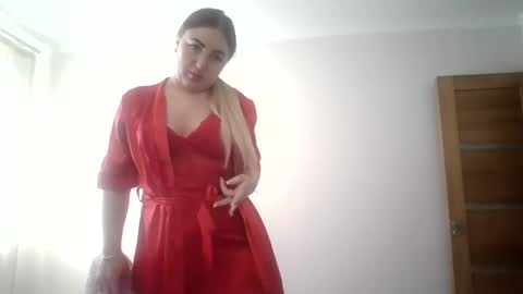 MeriWoulders online show from April 21, 11:16 am