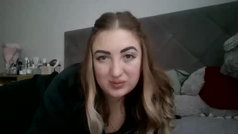 MeriWoulders online show from April 24, 12:29 pm