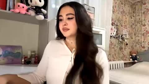 Enni online show from November 14, 5:11 pm