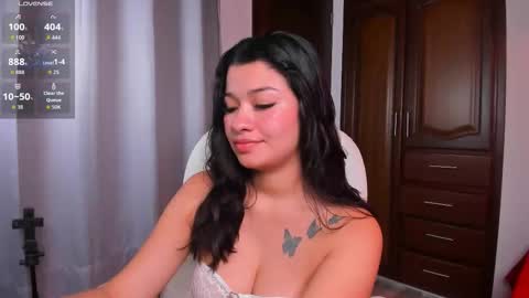 Snapshot of merlia_model chatting on May 27, 3:36 am instagram fernandatoloza01 online show from May 27, 3:36 am