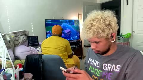 Snapshot of merlinharriss chatting on March 12, 9:24 pm Merlinz Magic online show from March 12, 9:24 pm