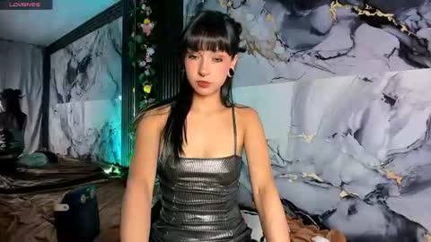Snapshot of merlynn_ chatting on June 17, 3:53 am Diane 3 online show from June 17, 3:53 am