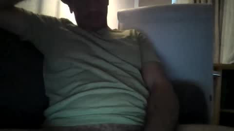 Snapshot of meroll3 chatting on October 22, 7:41 am meroll3 online show from October 22, 7:41 am