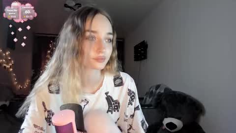 Snapshot of merryl_clark chatting on September 29, 4:12 pm Sara online show from September 29, 4:12 pm