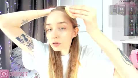 Sara online show from March 10, 10:53 am