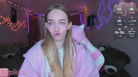 Sara online show from April 7, 4:29 pm