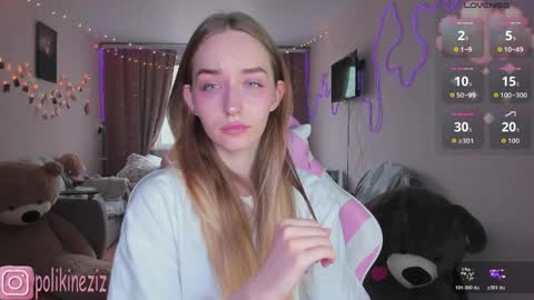 Sara online show from April 10, 2:44 pm