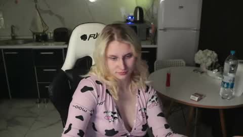 Merty online show from April 16, 9:39 pm