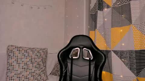 mary online show from March 21, 2:09 pm