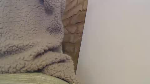 Snapshot of mesmerize88 chatting on February 26, 10:42 pm Mauro online show from February 26, 10:42 pm