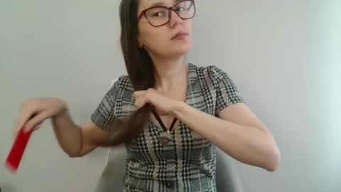 Jessica online show from October 15, 9:42 am