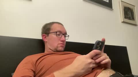 metallica92786 online show from October 4, 5:27 am