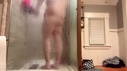 metalmisfit420670636 online show from April 16, 8:59 am