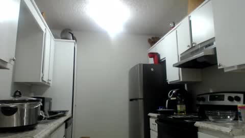 Snapshot of metalshop chatting on December 2, 1:14 am Mommy Jaxx online show from December 2, 1:14 am