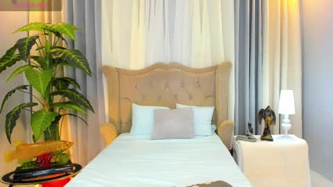 myka online show from April 7, 6:19 pm