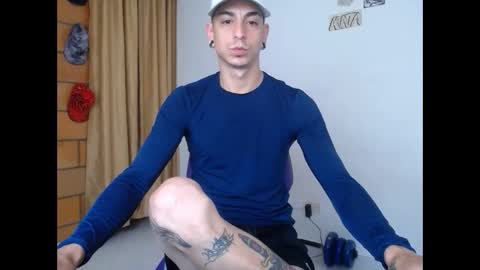 Snapshot of methodicxxx chatting on April 23, 12:29 pm xxxxxxxxxmethodicxxxxxxxxx online show from April 23, 12:29 pm