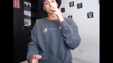 Snapshot of methodicxxx chatting on April 27, 11:52 am xxxxxxxxxmethodicxxxxxxxxx online show from April 27, 11:52 am