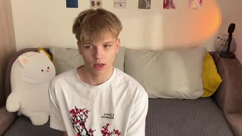 Arthur online show from May 26, 4:36 pm