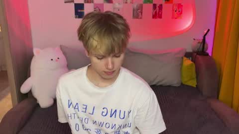Arthur online show from July 1, 11:37 pm