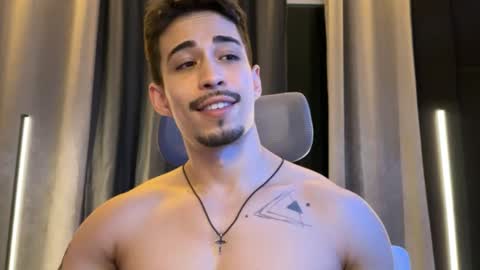 Snapshot of mettew22cm chatting on October 15, 4:01 am mettew22cm online show from October 15, 4:01 am