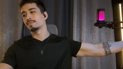 Snapshot of mettew22cm chatting on November 29, 7:22 am mettew22cm online show from November 29, 7:22 am