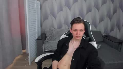 MEVERIK OUSHEN online show from April 16, 12:50 pm