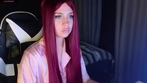 Snapshot of mezzalunaa chatting on November 19, 10:54 pm vollmond online show from November 19, 10:54 pm