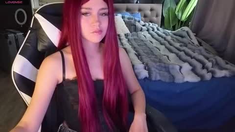 Snapshot of mezzalunaa chatting on November 27, 7:32 am vollmond online show from November 27, 7:32 am