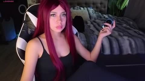 Snapshot of mezzalunaa chatting on December 2, 7:36 am vollmond online show from December 2, 7:36 am