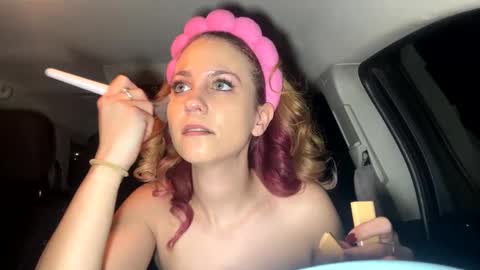 Snapshot of mezzy69 chatting on February 2, 9:30 am mezzy69 online show from February 2, 9:30 am