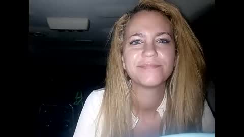 Snapshot of mezzy69 chatting on October 5, 8:34 am mezzy69 online show from October 5, 8:34 am