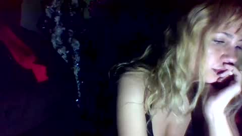 Snapshot of mezzy69 chatting on October 7, 5:48 am mezzy69 online show from October 7, 5:48 am