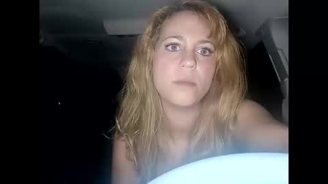 Snapshot of mezzy69 chatting on October 10, 8:57 am mezzy69 online show from October 10, 8:57 am