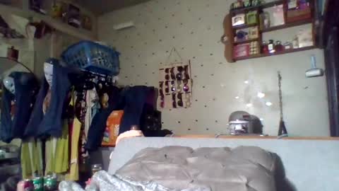 Snapshot of mezzy69 chatting on June 19, 9:35 am mezzy69 online show from June 19, 9:35 am
