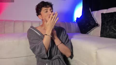 MATHIAS online show from May 14, 5:36 am