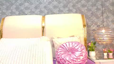 Snapshot of mhia_sweet chatting on November 29, 3:26 pm Mhia online show from November 29, 3:26 pm