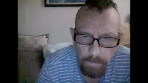 mhitch924 online show from May 24, 1:38 pm