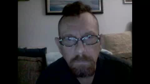 mhitch924 online show from June 2, 1:07 am