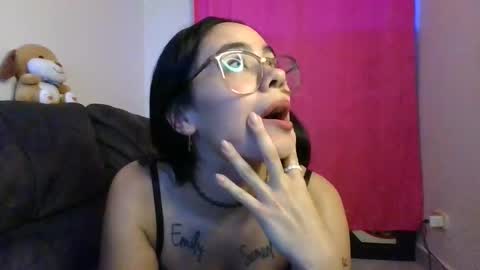 mia0426 online show from May 26, 11:12 pm