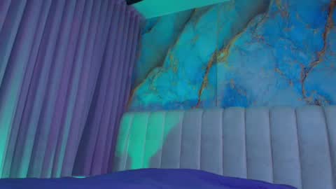 Emi online show from February 25, 7:23 pm