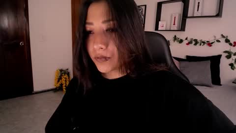 Mia zoe online show from October 20, 12:38 pm