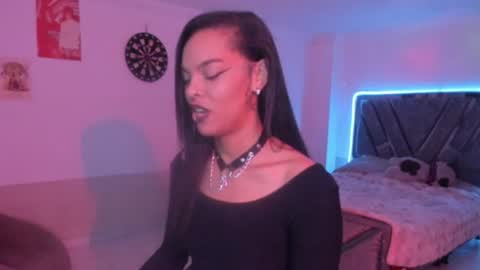 Snapshot of mia__gatess chatting on July 12, 10:12 pm Mia Gates online show from July 12, 10:12 pm