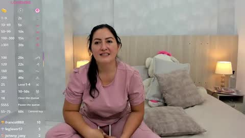 Snapshot of mia_aristizabal chatting on September 11, 5:02 pm Mia Aristizabal online show from September 11, 5:02 pm