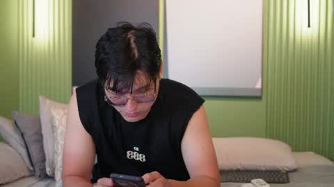 Snapshot of mia_belmont chatting on May 22, 6:57 pm Belmont and Mia online show from May 22, 6:57 pm