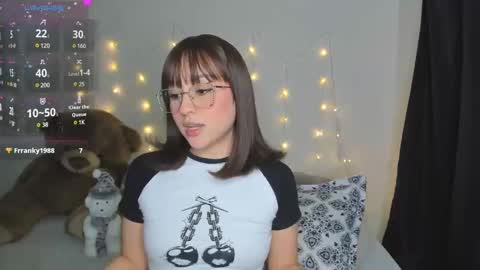 Snapshot of mia_blaiir chatting on December 16, 12:26 am Mia Blair online show from December 16, 12:26 am