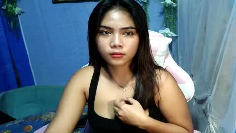 Mia online show from January 16, 8:02 pm