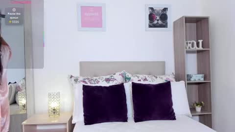 Mia Cano online show from November 11, 4:40 pm