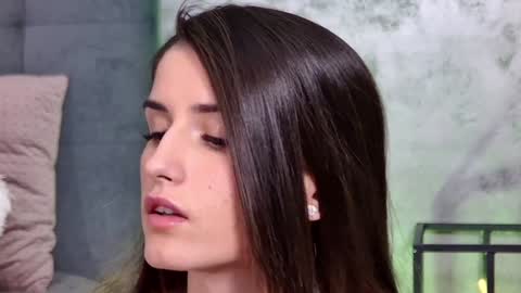 Snapshot of mia_carter99 chatting on February 4, 12:19 am Freya Allen online show from February 4, 12:19 am