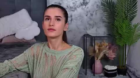 Snapshot of mia_carter99 chatting on October 19, 8:31 pm Freya Allen online show from October 19, 8:31 pm