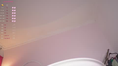 Snapshot of mia_coliin chatting on January 14, 2:40 am Anna online show from January 14, 2:40 am